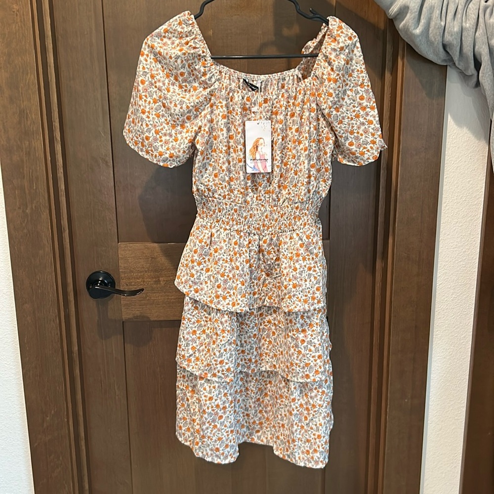 Pretty garden (amazon)
Size: S
Spring dress